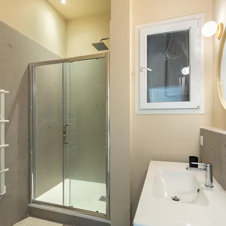 90m2 Design, Calme, Wifi, Clim, Netflix Appartement
