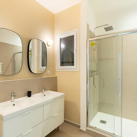 Appartement 90m2 Design, Calme, Wifi, Clim, Netflix Marseille